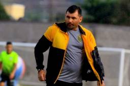 El Real España del 'Tato' García perdió ante el benjamín Real de Minas.