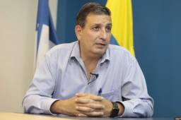 Jorge Salomón también tocó el tema de Roger Espinoza.