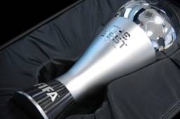 El portugués Cristiano Ronaldo ya se quedó con este premio de la FIFA el año pasado.