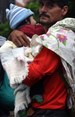 Las fotos más impactantes de los hondureños en la caravana de migrantes