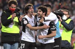 Goncalo Guedes le dio la victoria al Valencia en semifinales ante el Athletic Bilbao.