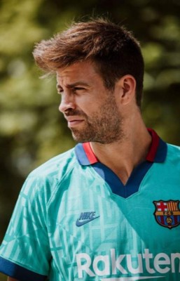 Barcelona presentó su tercera equipación bajo el lema: 'Nuestra ciudad, nuestro orgullo'