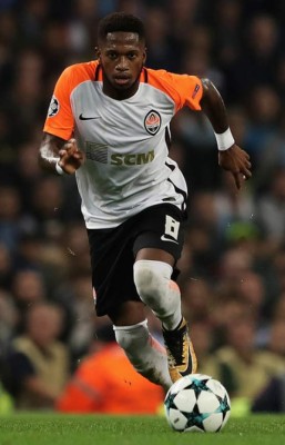 MERCADO: El defensor que llegaría al Barça; Cristiano pone un fichaje sobre la mesa del Madrid