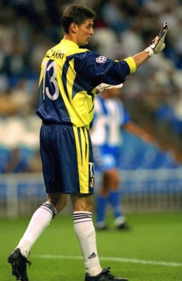 Para llorar: El 'equipo ideal' entre los peores fichajes del Barcelona y Real Madrid