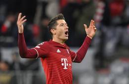 Robert Lewandowski se mete en la historia de la Champions League con su triplete. El más rápido de la historia.