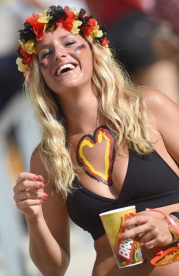 Los mejores escotes en el mundo del fútbol