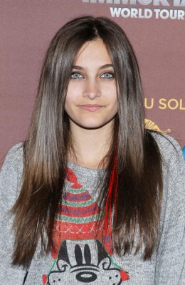 Paris, la hija de Michael Jackson es novia de un futbolista univesitario