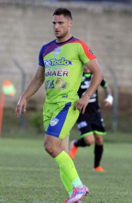 Legionario con nuevo club y Motagua iría por Juan Ramón y Real España es noticia