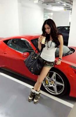 La vida de lujos de Peter Lim, magnate singapurense, dueño del Valencia y con una infartante hija