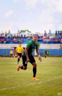 Romario Cavachuela, de campeón con Atlético Pinares a ordeñar vacas