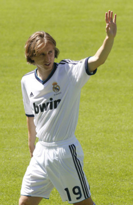 Luka Modric, presentado en el Bernabéu por Real Madrid