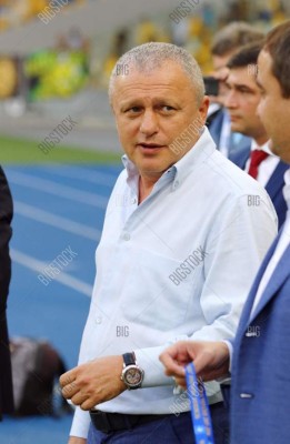 Empresas que vuelven multimillonarios a los presidentes de clubes de fútbol