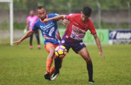 Enfrentamiento entre Real Sociedad y UPNFM en la Liga Nacional. Foto: Archivo