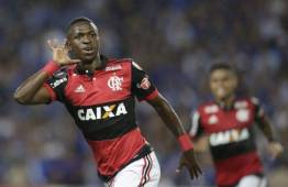 Vinicius Junior espera brillar en el Real Madrid, algo que no hizo Robinho en un caso muy similar.