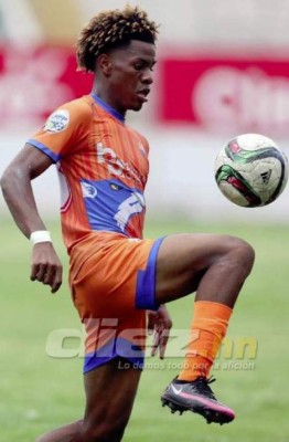 ¡Campeón nacional! Así festejó UPNFM su conquista del Torneo Sub-18 ante Olimpia y su estrella