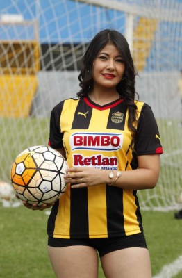 Bella Siloet, entre su admiración por Lionel Messi y el amor por Real España