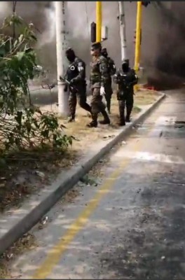 Protestas en Choloma pidiendo comida: Intentos de saqueos y quema de vehículos