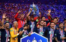 El PSG consigue el título de la Copa de Francia en una final donde Mbappé encendió las alarmas por su lesión.