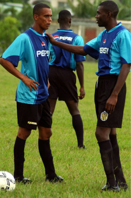 Enrique Reneau (esstilete , canillita ,el orgullo de Jutiapa ) en su nueva faceta en Estados Unidos .