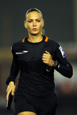 Las 10 árbitras más bellas y sexys del mundo