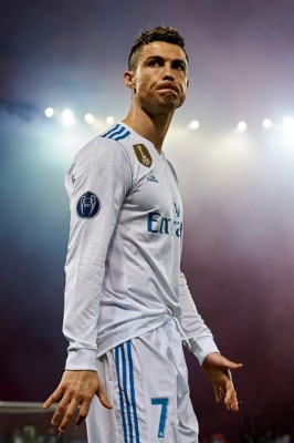 FICHAJES: PSG tienta a CR7; Madrid tiene nuevo delantero y pelea crack con el Barça