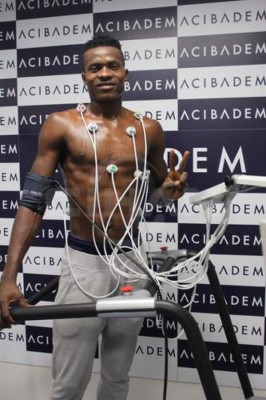 Estrellas nigerianas que enfrentará Honduras juegan en Inglaterra, Italia, Francia y Portugal