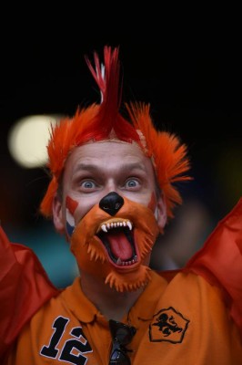 La imágenes del Ambiente de carnaval en Arena Fonte Nova previo al duelo Costa Rica-Holanda