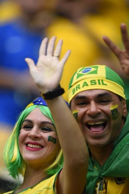 Ambiente en partido Brasil Mexico