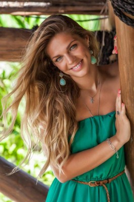 Yuliya Efimova, la sensual nadadora rusa que se proclamó campeona mundial