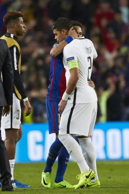 La celebración del Barcelona y los rostros de amargura del PSG