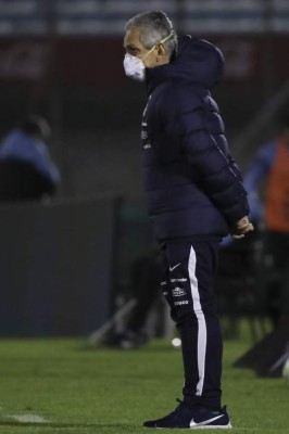 El reencuentro de Suárez y Vidal, el gesto de Messi y así llegó el 'Maestro' Tabárez al estadio