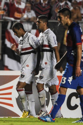 Sao Paulo, campeón de la Sudamericana en final accidentada por egreciones entre jugadores y policias.