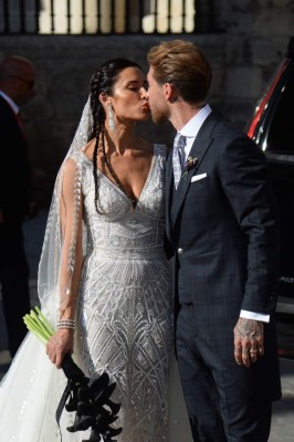 Con invitados de lujo: Las imágenes de la boda de Sergio Ramos y Pilar Rubio