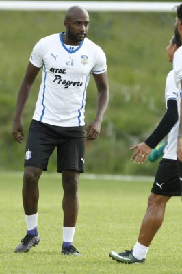 MERCADO: Alajuelense fija su mirada en Honduras, Olimpia y UPNFM son noticia