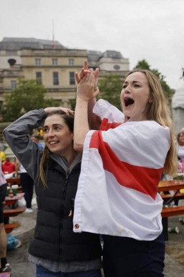 Fotos: los invitados de lujo, preciosas chicas, alemanes hundidos y le dice adiós a la selección