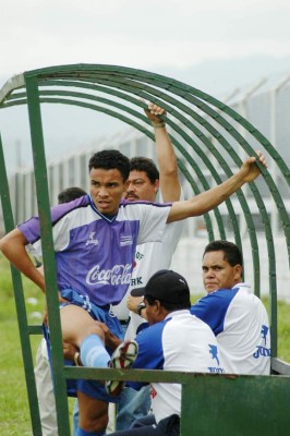 Esto fue de los medallistas de plata panamericanos en Winnipeg 1999 con Honduras
