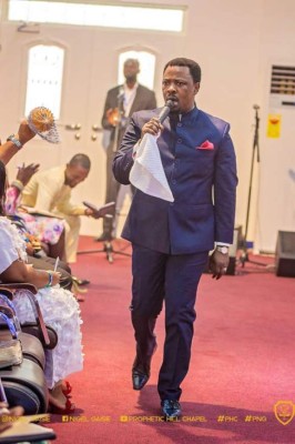 ¿Quién es Nigel Gaisie, el pastor que pide 50 millones de dólares por revivir a Kobe Bryant?