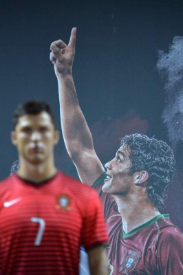 Las divertidas fotos de Cristiano Ronaldo con su clon