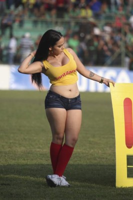 El clásico sampedrano se llena de niñas lindas en el Yankel Rosenthal