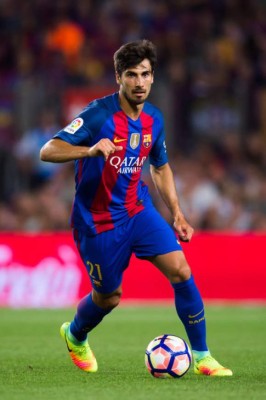 Los 7 jugadores a los que el Barcelona ya les puso precio para su salida