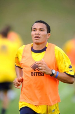 SUEÑO CUMPLIDO: Los grandes futbolistas que en su niñez fueron recogebalones o utileros