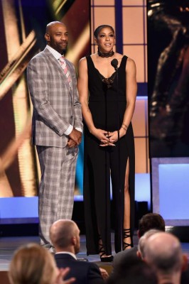 Los extraños atuendos y curiosidades en la gala de los premios de la NBA