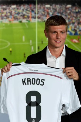Toni Kroos fue presentado como nuevo jugador del Real Madrid.