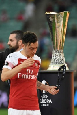 Real Madrid lo espera: Así fue el adiós de Hazard del Chelsea tras ganar la Europa League