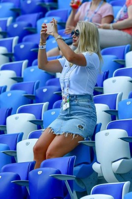 Las espectaculares novias y esposas de los cracks de Inglaterra que se robaron el show en el estadio