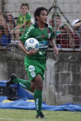 Grandes jugadores hondureños que se retiraron en el anonimato