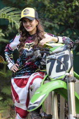FOTOS: Sara Handal, la reina del motocross en Honduras