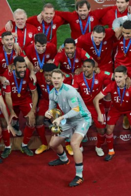 En fotos: El gesto de respeto del Bayern Munich con Tigres y la bronca del 'Tuca' Ferretti