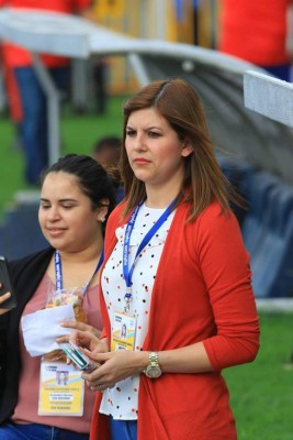 ¡Las bellezas que llegaron a ver el clásico Olimpia-Motagua!
