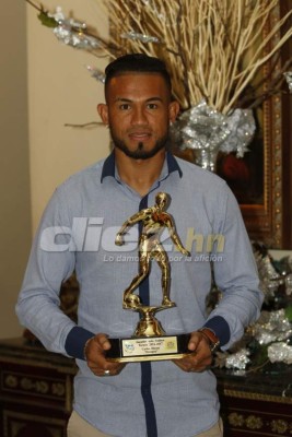 Las imágenes de la premiación de Liga Nacional y presentación de la copa